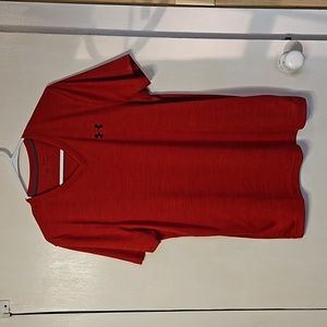 Under Armour mens heat gear vneck tee size small